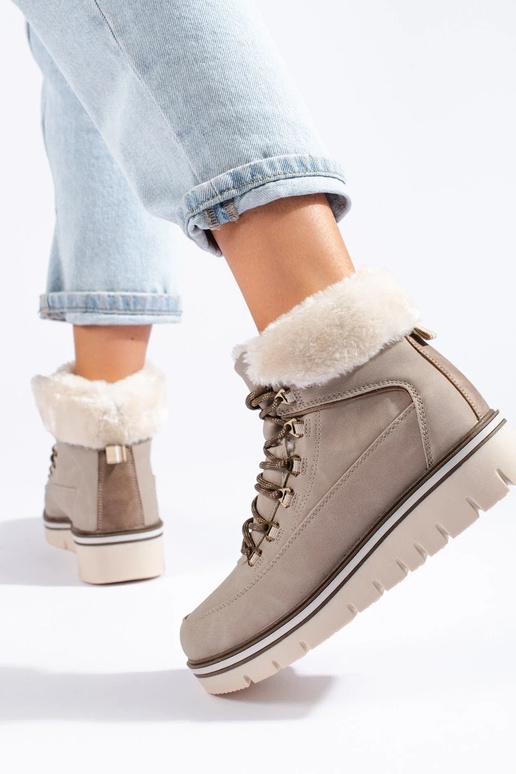 Damenstiefel mit Plateau in Beige Damenstiefel mit Plateau in Beige