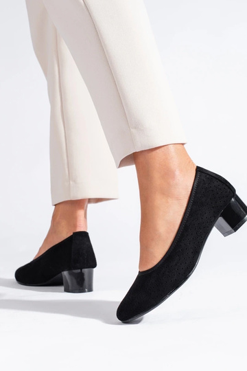 mit durchbrochenen... 2