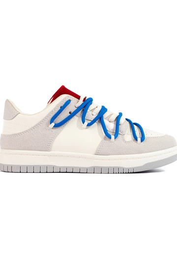 Sportliche Schuhe von Shelovet