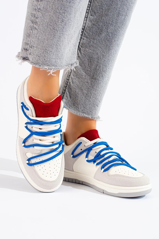 Sportliche Schuhe von Shelovet