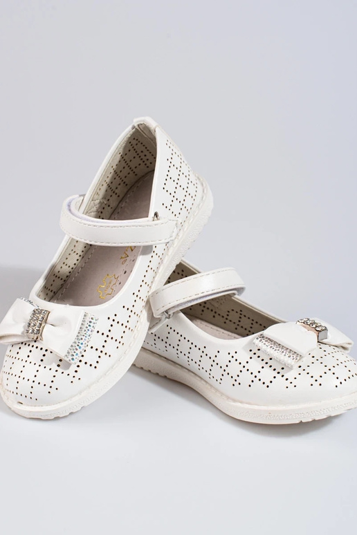 mit durchbrochenen Elementen... mit durchbrochenen Elementen...