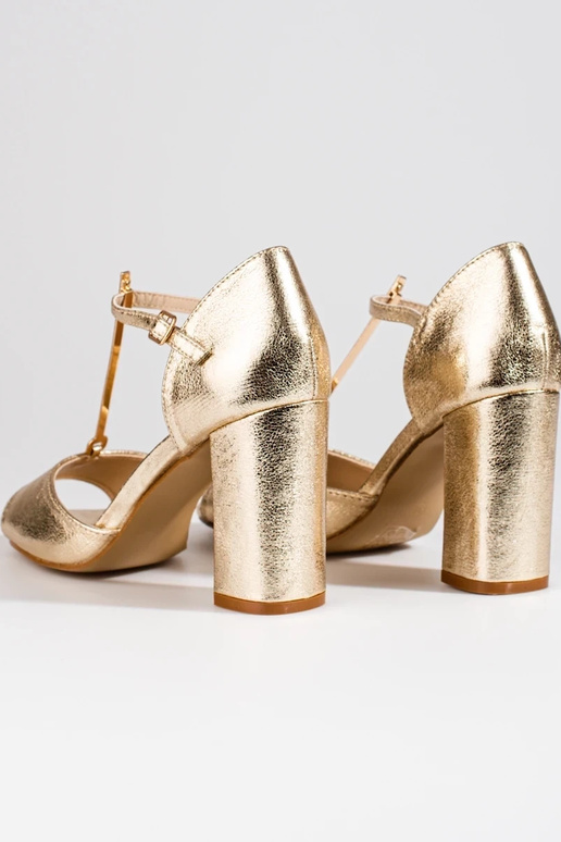 Goldene High-Heel-Sandalen von Shelovet