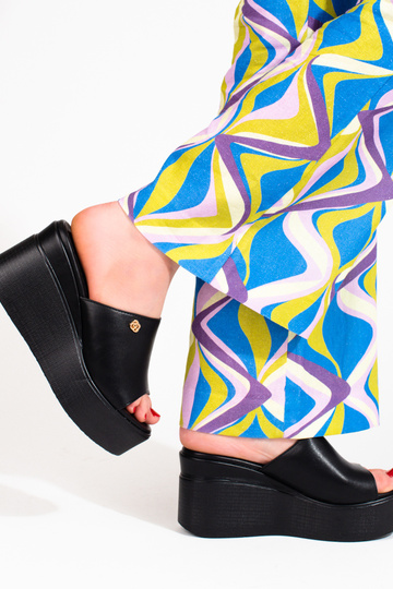 Damen Hausschuhe schwarz 2