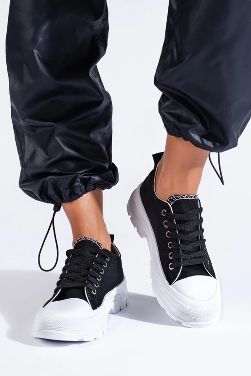 Klassische Modellschuhe mit Plateau... Klassische Modellschuhe mit Plateau...