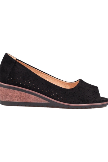 mit durchbrochenen...