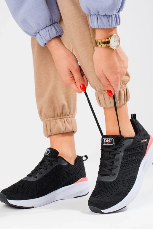 Sportschuhe im DK-Stil in Schwarz Sportschuhe im DK-Stil in Schwarz