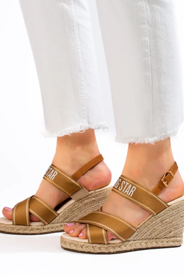 Beige Sandalen BIG STAR... 2