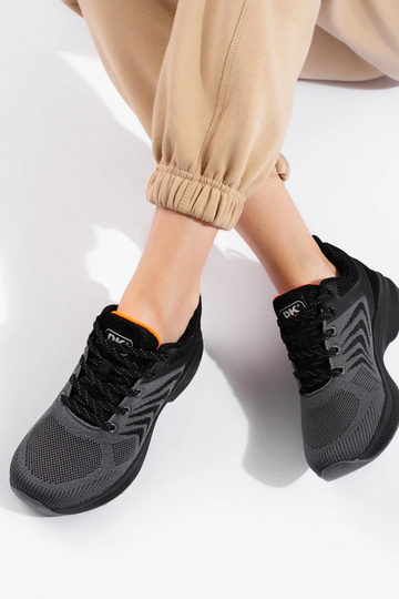 Sportschuhe graue Farbe DK 2