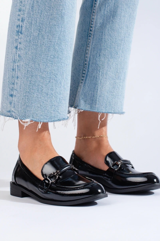 Mokassins mit Lackeffekt in der...