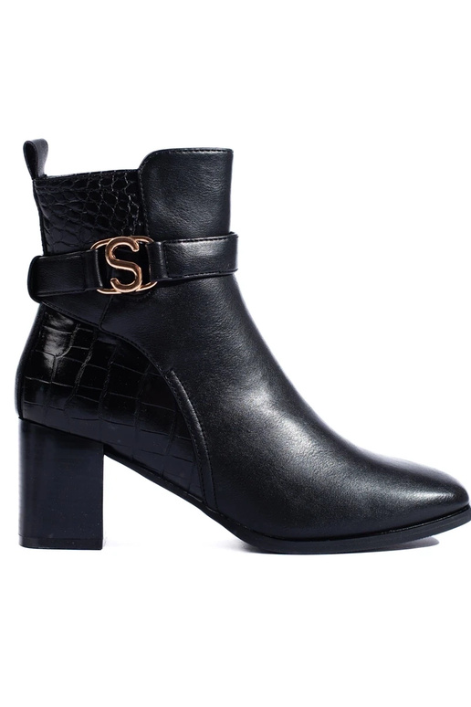 Elegante schwarze Damenschuhe mit Absatz Elegante schwarze Damenschuhe mit Absatz