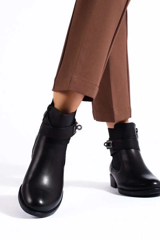 Schwarze Damenschuhe flach