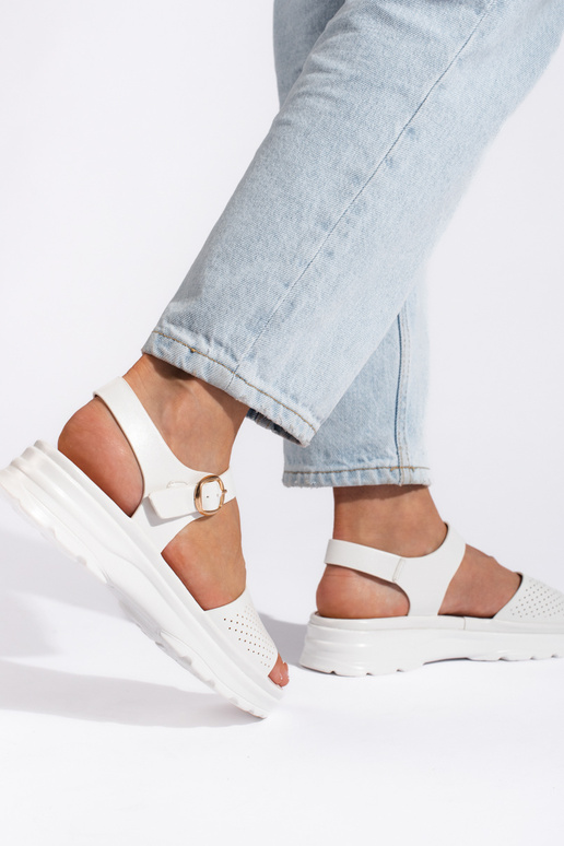 Bequeme weiße Sandalen für Frauen Bequeme weiße Sandalen für Frauen