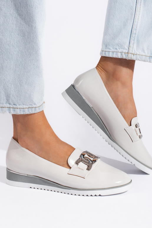 Weiße Lords-Modellschuhe mit Plateau Weiße Lords-Modellschuhe mit Plateau