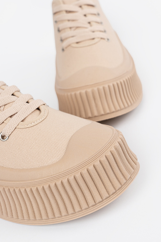 Sandfarbene Damen-Schuhe mit...