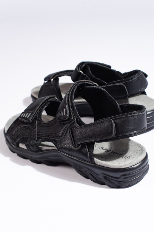 schwarze Sandalen