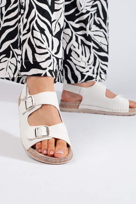 weiße Zapinane-Sandalen