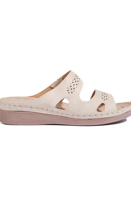 Bequeme beige Hausschuhe