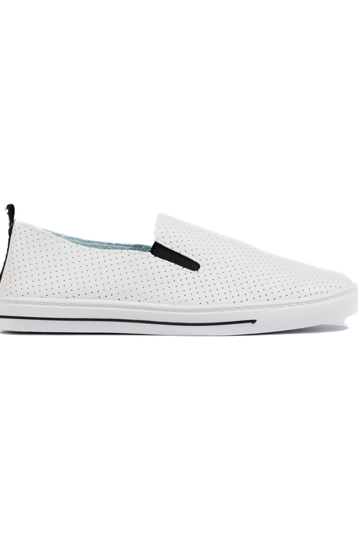 mit durchbrochenen Elementen, weiße...