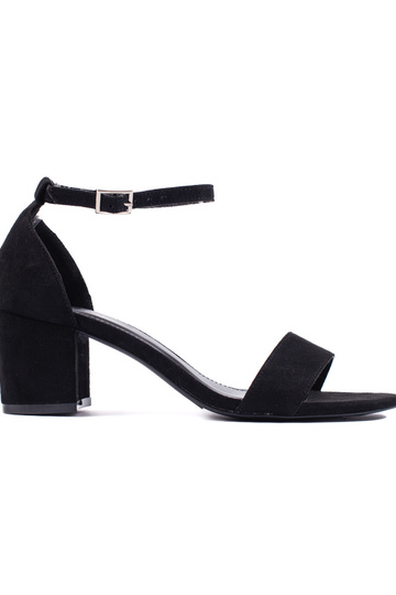 schwarze Wildledersandalen...