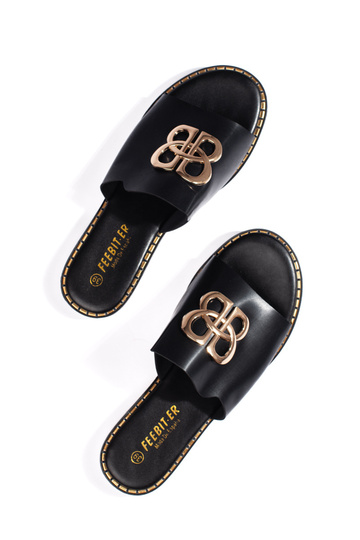 schwarze Hausschuhe 2