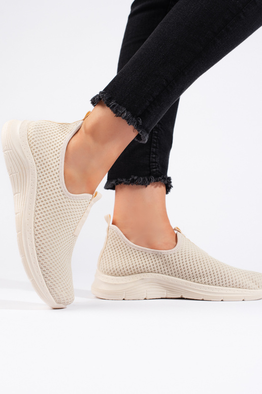 Beige Sportschuhe