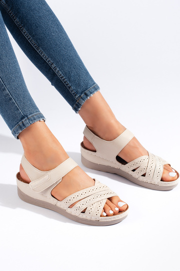 beige Sandalen 2