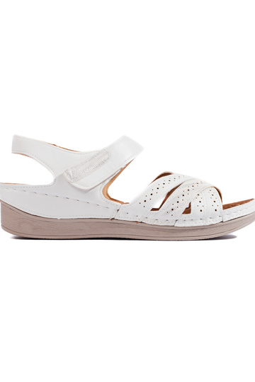 weiße Sandalen
