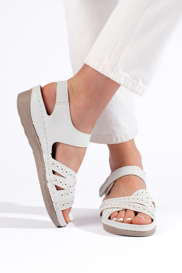 weiße Sandalen 2