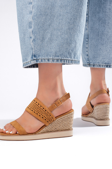 braune Sandalen 2