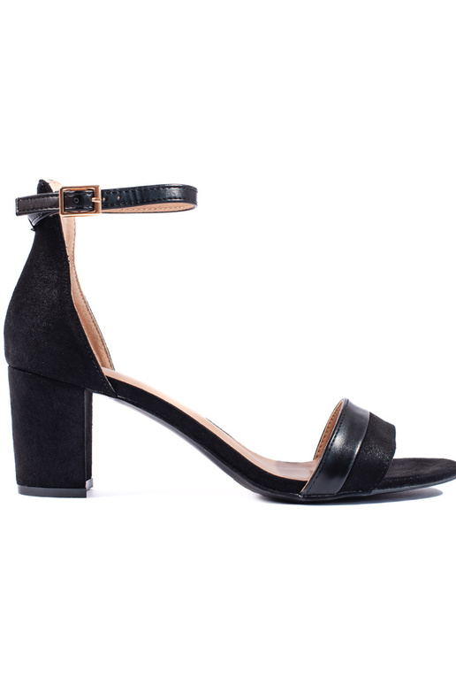 Elegante schwarze Sandalen für Damen...