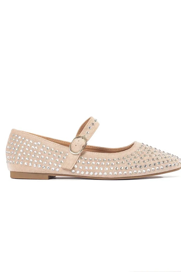 Keine Ballerinas für Damen...
