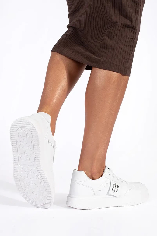 Weiße Sneakers, Modellschuhe mit Plateau Weiße Sneakers, Modellschuhe mit Plateau