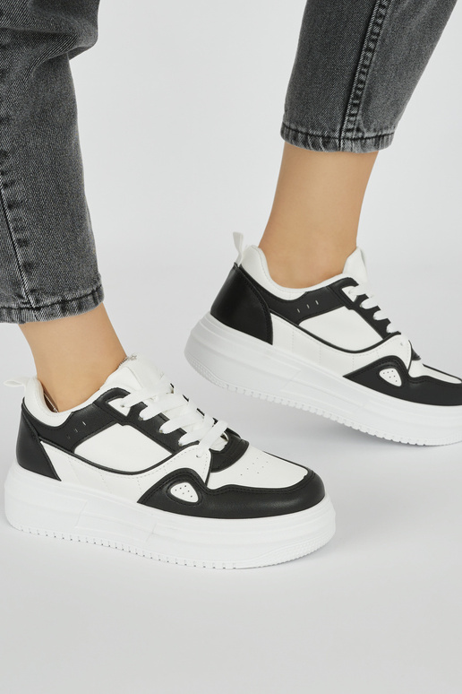 Schwarze Damen-Sneaker mit Plateau