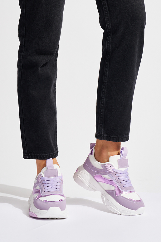 Lila Sportschuhe für Damen mit dicker... Lila Sportschuhe für Damen mit dicker...