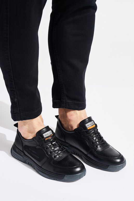 schwarze Sportschuhe für Herren