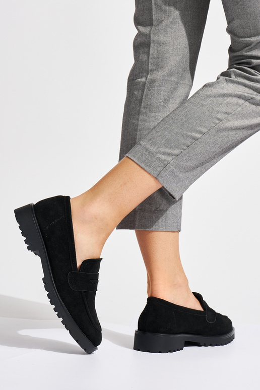 Damenmokassins aus schwarzem Wildleder Damenmokassins aus schwarzem Wildleder