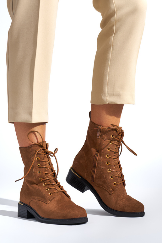 braune Damenschuhe mit niedrigem...