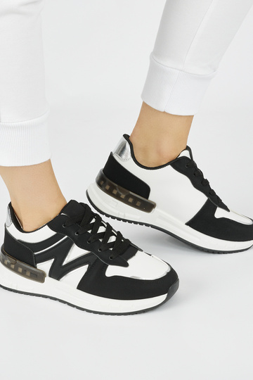 Schwarze bequeme... 2