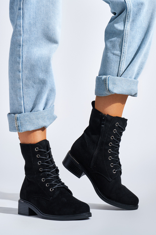 schwarze Damenschuhe mit niedrigem...