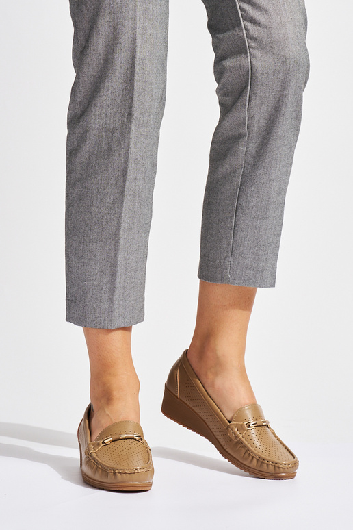 braune, durchbrochene Mokassins mit...