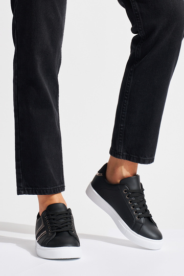 schwarze bequeme Sportschuhe 2