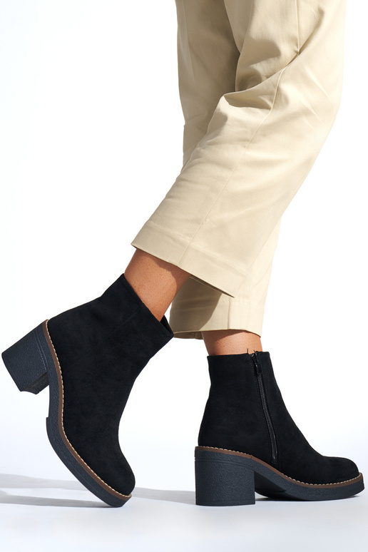 schwarze Damenschuhe mit Absatz