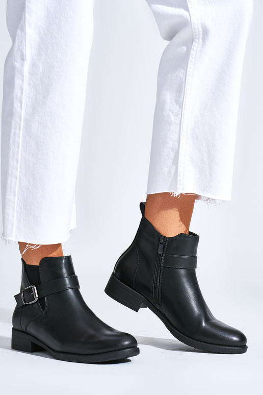 schwarze flache Damenschuhe