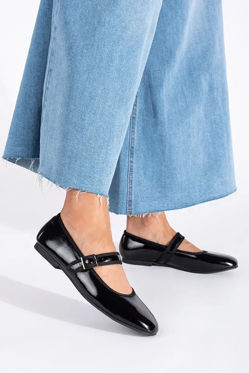 schZuarze Farbe lackiert... 2