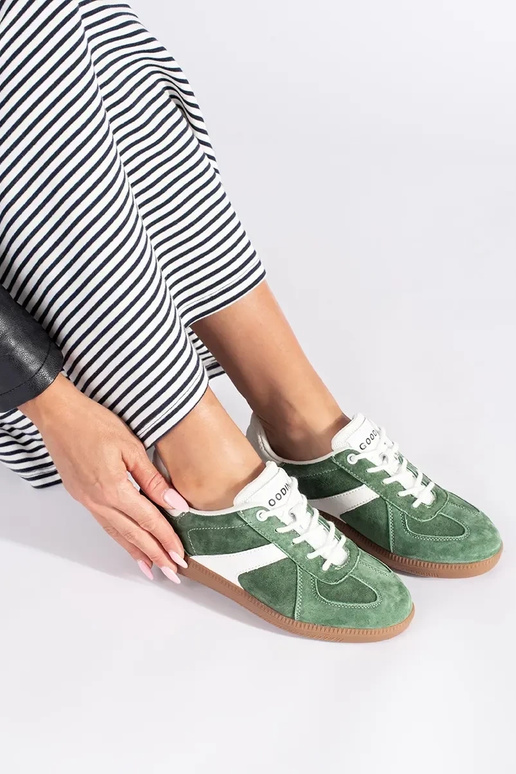 Haut zielono Zueiße Farbe Sneakers... Haut zielono Zueiße Farbe Sneakers...