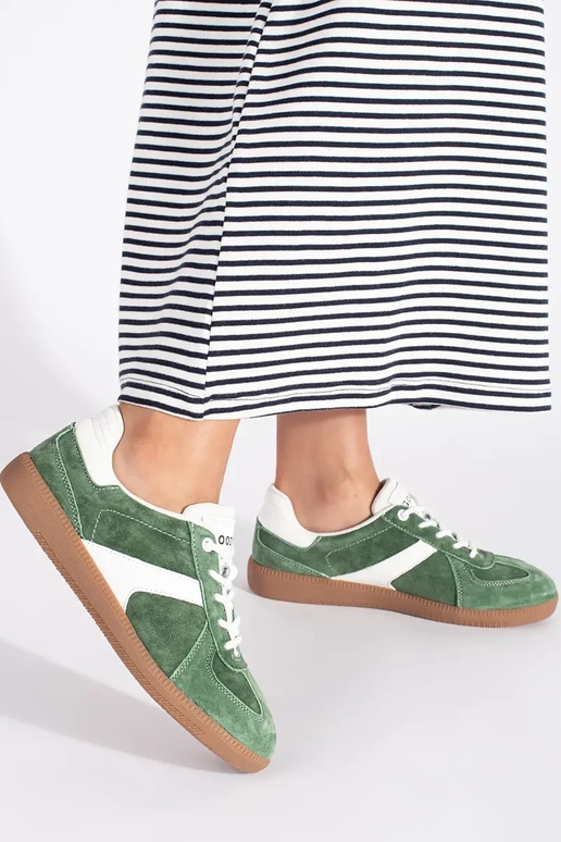 Haut zielono Zueiße Farbe Sneakers... Haut zielono Zueiße Farbe Sneakers...