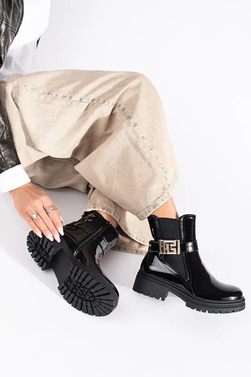 mit Lackeffekt schZuarze... 2