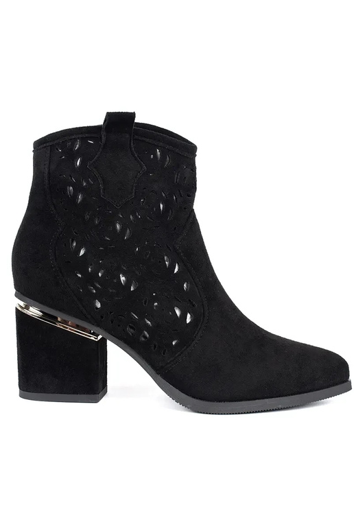 schZuarze Farbe durchbrochen...