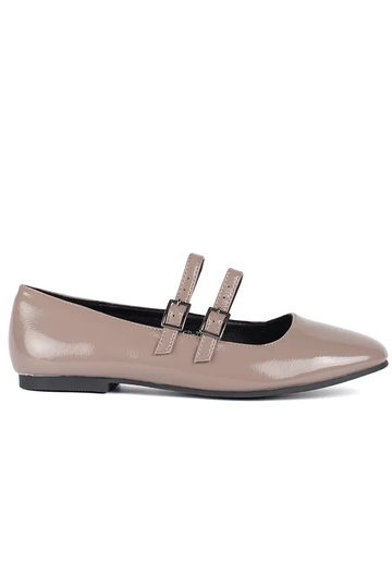 Beige lackiert Ballerinas...
