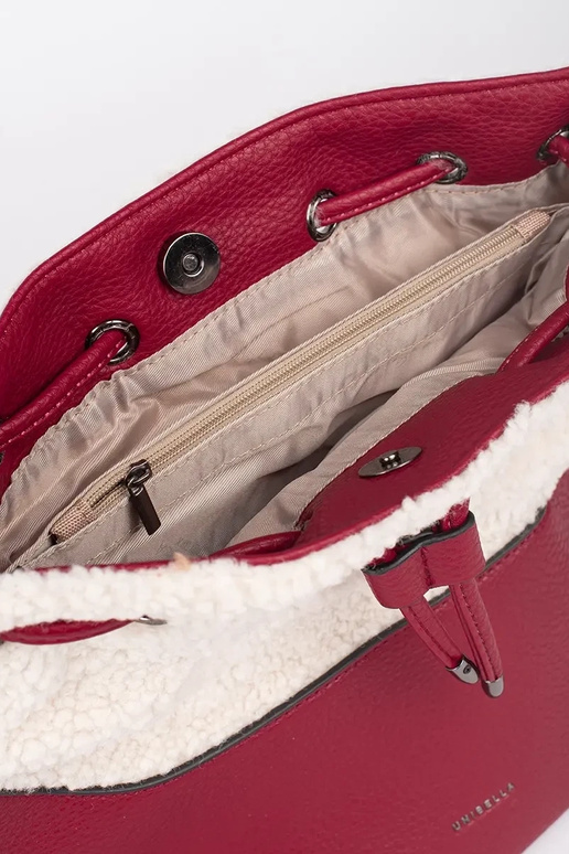Rote elegante Handtasche mit Pelz Rote elegante Handtasche mit Pelz